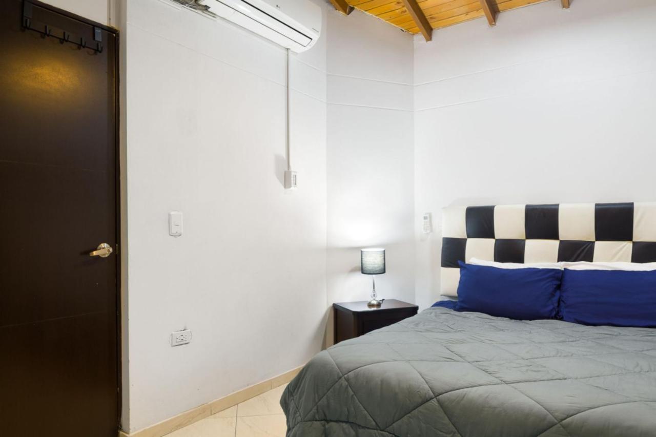 Poblado Brownstone Apartment Medellín Exterior foto